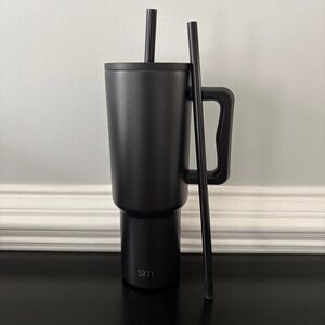 Simple Modern black Trek Tumbler